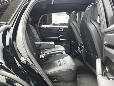 2023 Porsche CAYENNE 缩略图 18