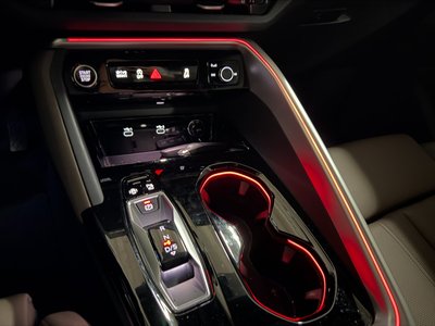 صورة مصغرة 13 لـ 2025 AUDI Q5