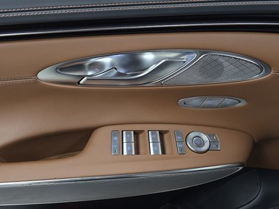 2021 Genesis GV70 — миниатюра 27
