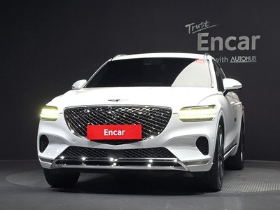 2021 Genesis GV70 photo 2