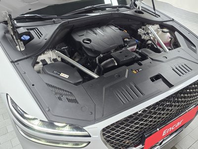 2021 Genesis GV70 photo 7
