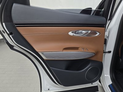 2021 Genesis GV70 — миниатюра 15