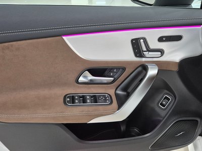 MERCEDES-BENZ CLA - 8