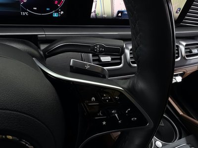 MERCEDES-BENZ GLS - 9