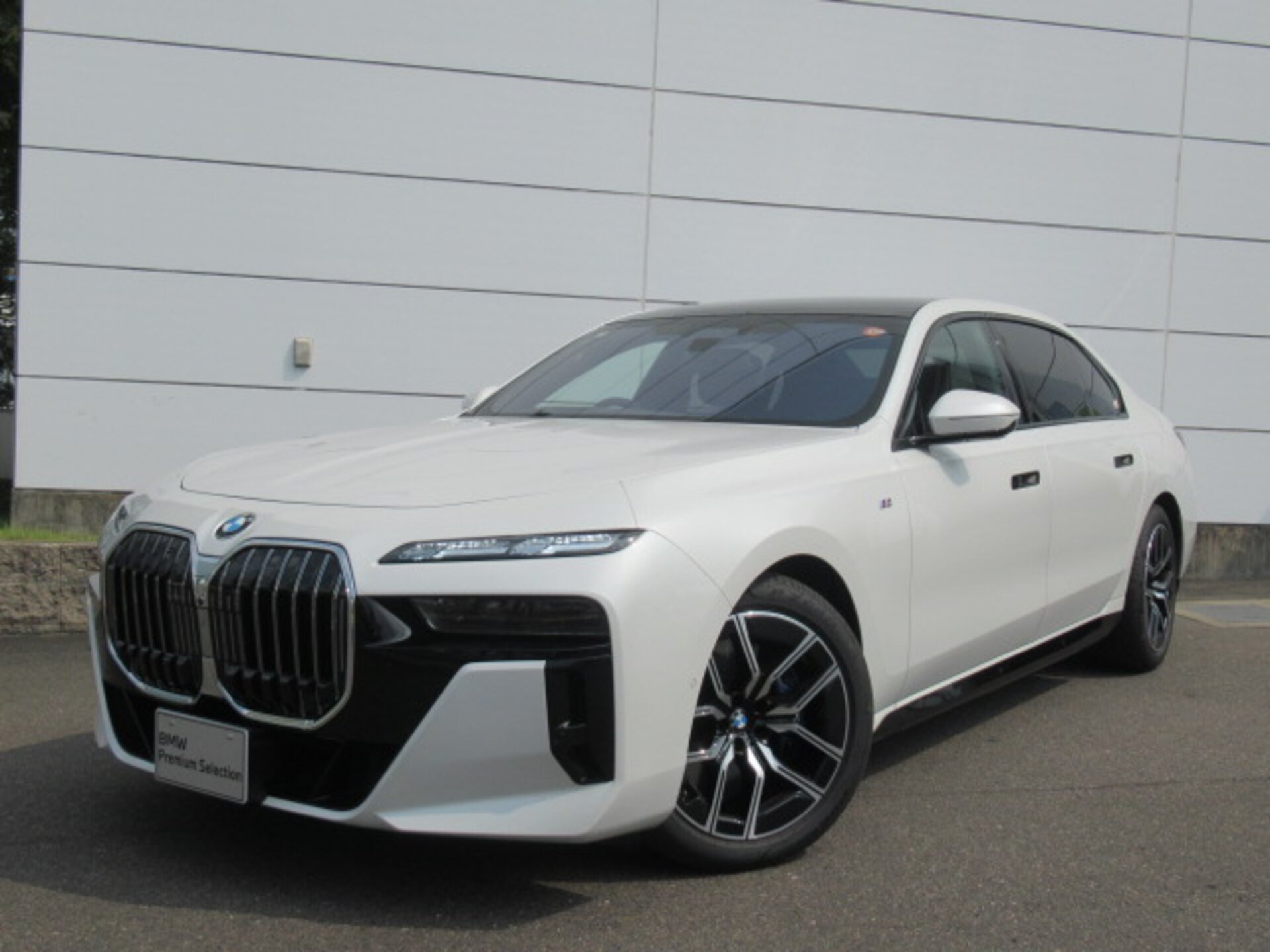 BMW 7 SERIES - View 1