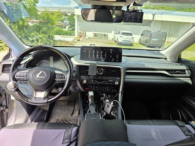 صورة 6 لـ 2022 Lexus RX