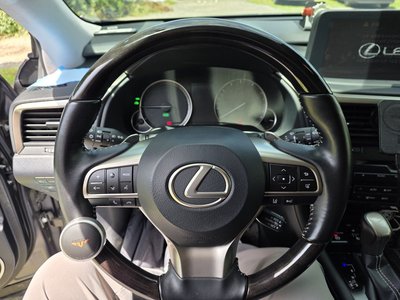 صورة 7 لـ 2022 Lexus RX