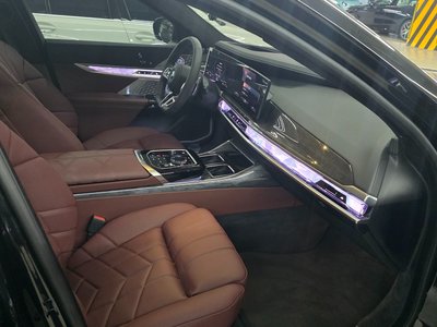 2025 BMW 7 SERIES — миниатюра 11