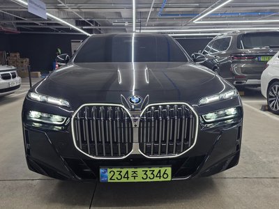 BMW 7 SERIES - 2