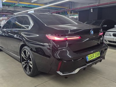 BMW 7 SERIES - 5
