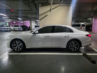 MERCEDES-BENZ E-CLASS - 6