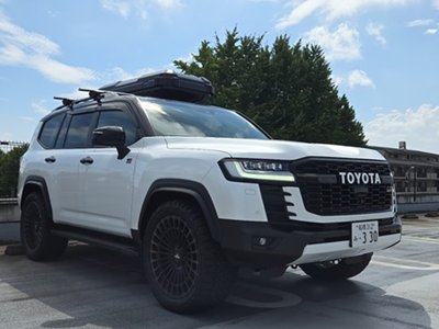 TOYOTA LAND CRUISER 300 - 4