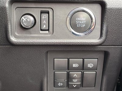 TOYOTA LAND CRUISER PRADO - 8