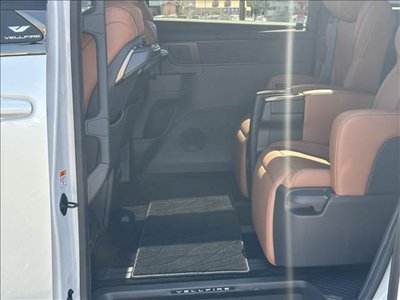 TOYOTA VELLFIRE - 10