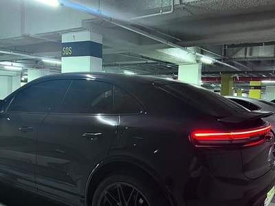 PORSCHE MACAN - 7