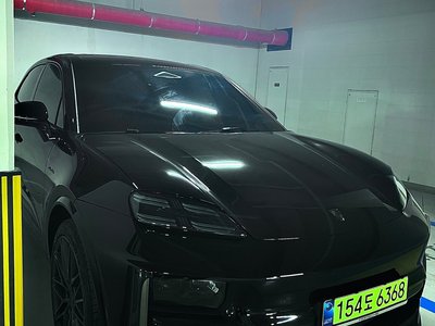PORSCHE MACAN - 6