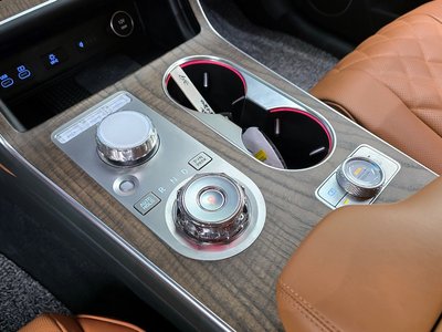 GENESIS GV80 - 9