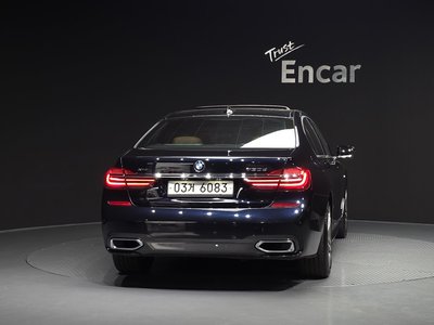 BMW 7 SERIES - 3