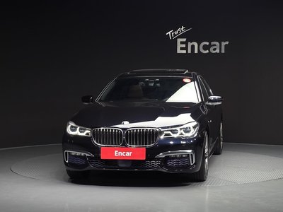 BMW 7 SERIES - 2
