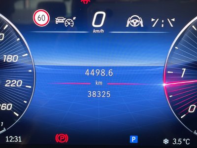 MERCEDES-BENZ GLC - 10