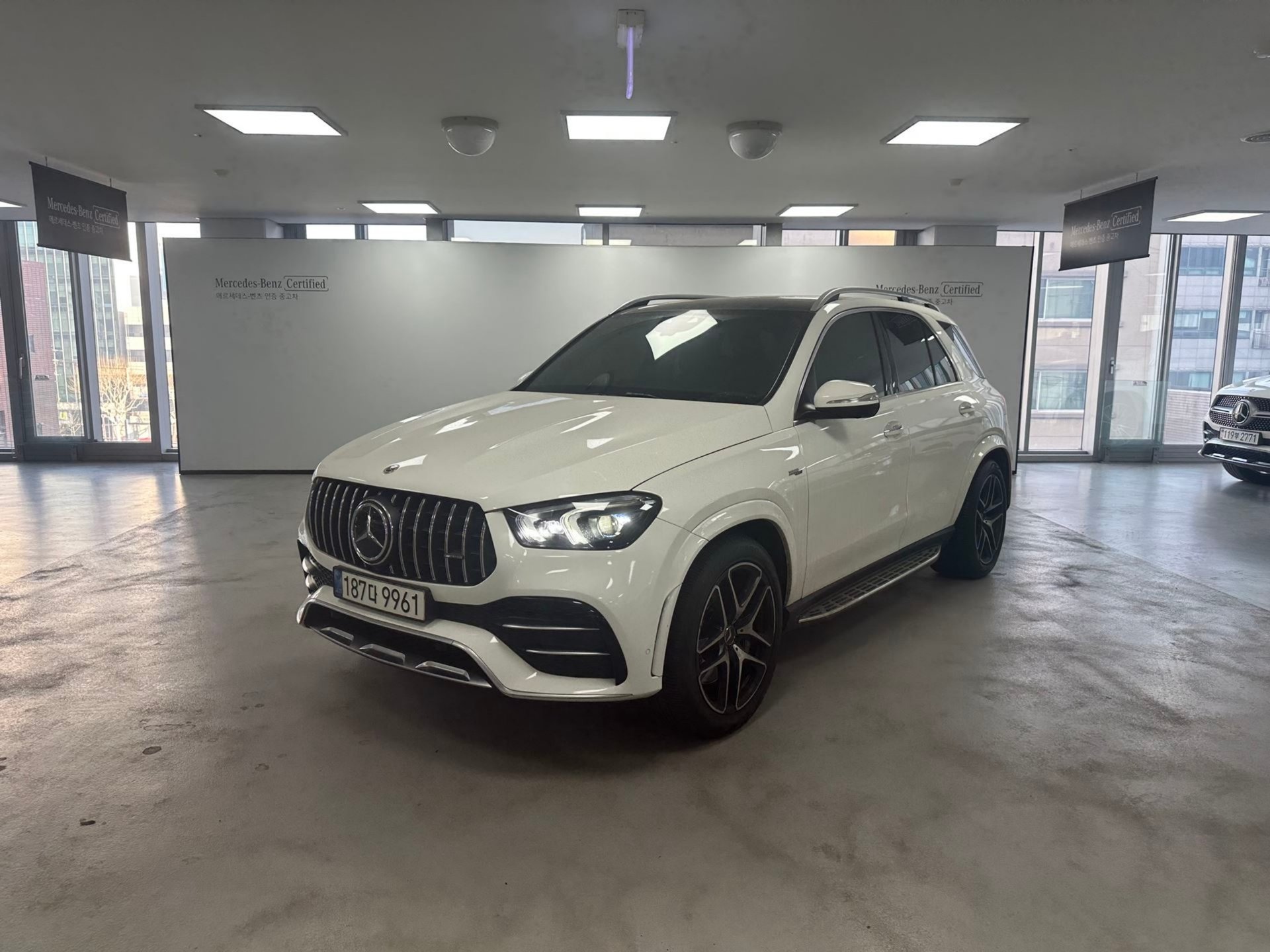 MERCEDES-BENZ GLE - View 1