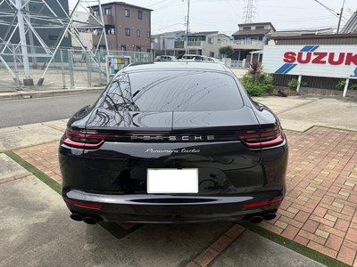 PORSCHE PANAMERA - 4