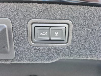 صورة مصغرة 20 لـ 2023 AUDI A8