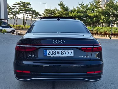 2023 AUDI A8 — фото 3