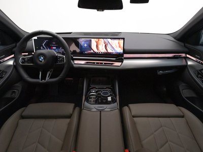 2025 BMW 5 SERIES photo 4
