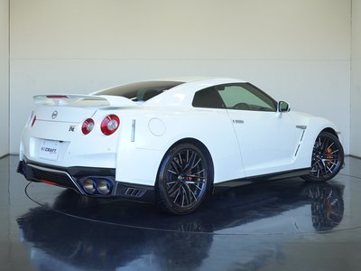 NISSAN GT-R - 2