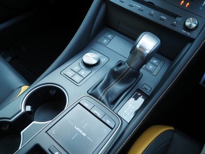 2023 Lexus RC — миниатюра 42
