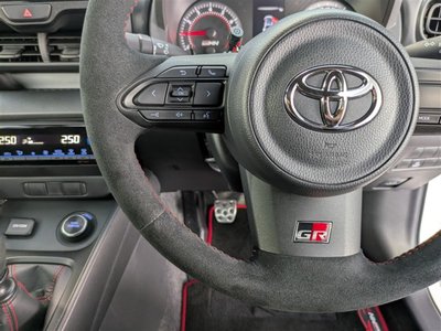 2023 Toyota GR YARIS 照片 25