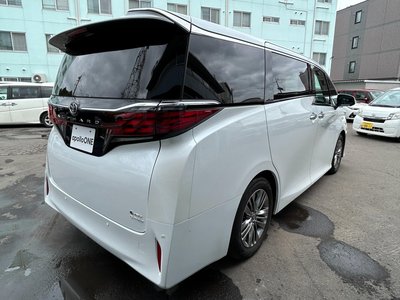 2024 Toyota ALPHARD — фото 5