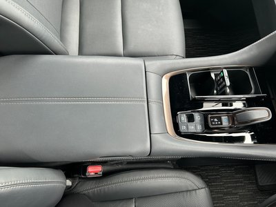 2024 Toyota ALPHARD — миниатюра 36
