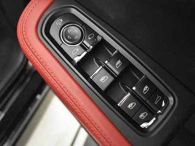 صورة مصغرة 30 لـ 2023 Porsche MACAN