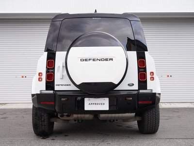 LAND ROVER DEFENDER - 10