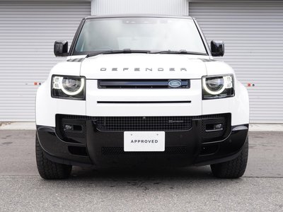 LAND ROVER DEFENDER - 9