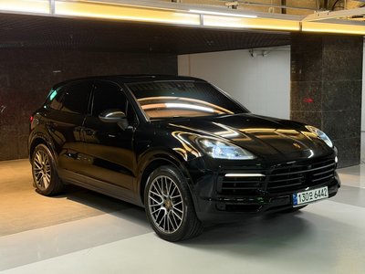 PORSCHE CAYENNE - 4
