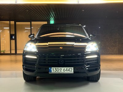 PORSCHE CAYENNE - 1