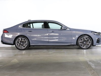 BMW 5 SERIES - 3