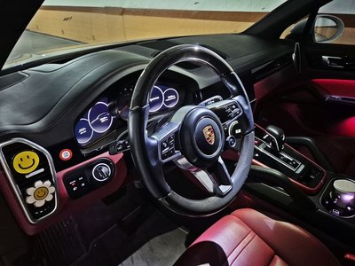 PORSCHE CAYENNE - 9