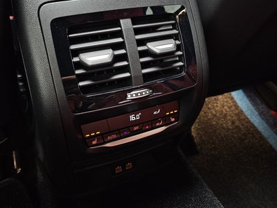 2023 BMW X4 M 缩略图 25