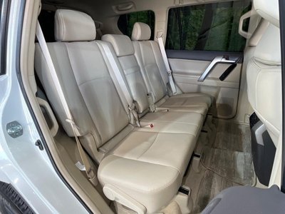 TOYOTA LAND CRUISER PRADO - 9