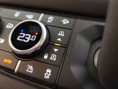 2023 LAND Rover DEFENDER 缩略图 11