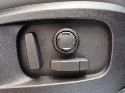 2023 LAND Rover DEFENDER 缩略图 42