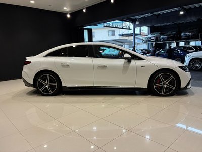 MERCEDES-BENZ EQE AMG - 4