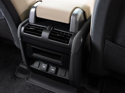 صورة مصغرة 21 لـ 2023 LAND Rover DEFENDER