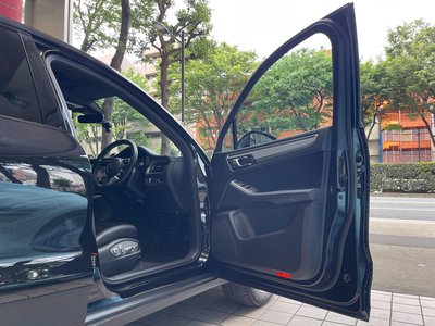 2019 Porsche MACAN — миниатюра 37