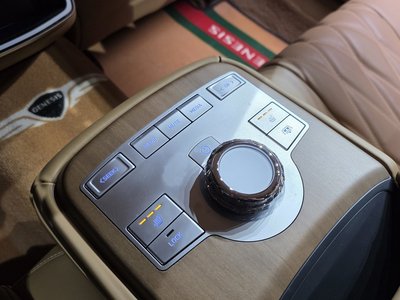 2024 Genesis G80 (RG3) thumbnail 19