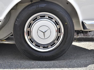 MERCEDES-BENZ SL - 9